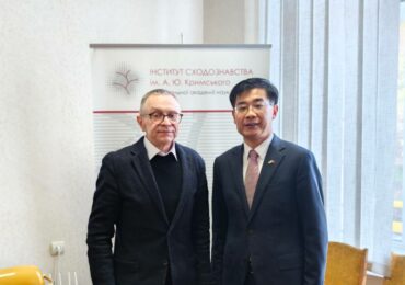 Посол Ма Шэнкунь встретился с президентом Украинской ассоциации китаеведов Киктенко