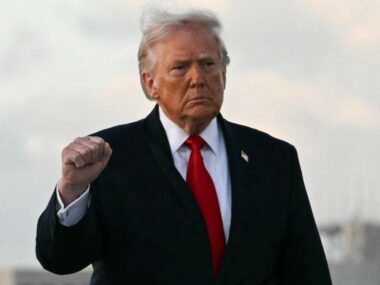 Трамп пригрозил Китаю пошлинами в 50% за военную помощь Ирану