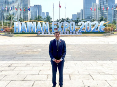 Нечитайло принял участие в мероприятиях 6-й Китайской международной выставки потребительских товаров