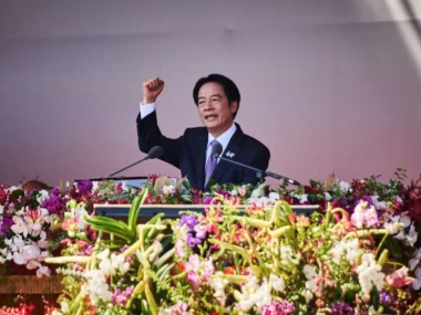 Президент Тайваня отменил первую за более чем год зарубежную поездку