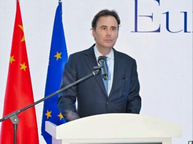 Посол ЕС в Пекине: Евросоюз, КНР и Украина придерживаются общей позиции в отношении мирных переговоров