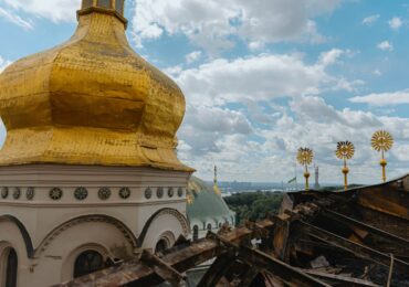 Китай отреагировал на удар по Киево-Печерской лавре