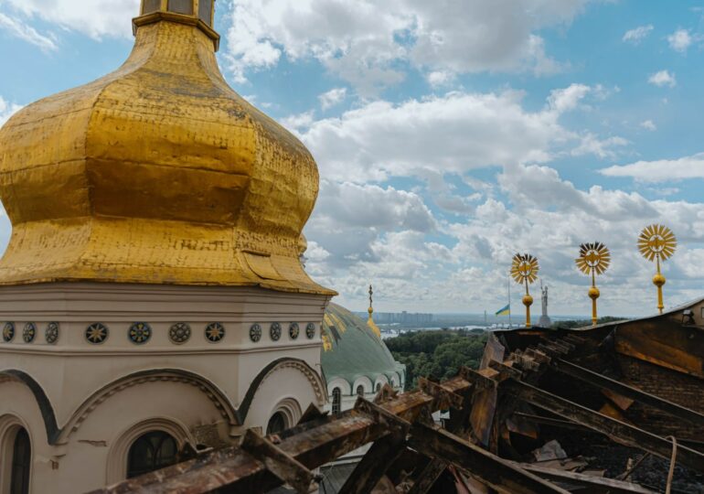 Китай отреагировал на удар по Киево-Печерской лавре