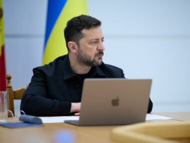 Зеленский заявил, что не видит готовности Китая оказывать давление на Путина