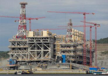 КНР готовит второй СПГ-терминал для газа из РФ, попадающего под санкции – Reuters