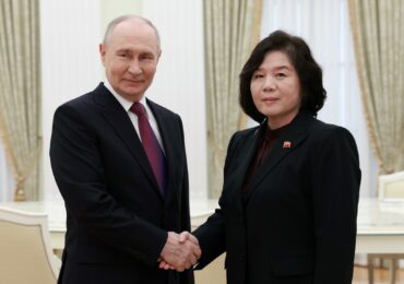 Путін провів переговори з главою МЗС КНДР в Москві