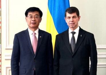 У МЗС України провели зустріч з послом Китаю в Україні Ма Шенкунем