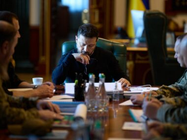 Зеленський закликав світ спільно стримувати КНДР від випробування зброї у війні проти України