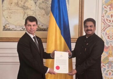 В МЗС прийняли копії вірчих грамот у новопризначеного посла Індії в Україні
