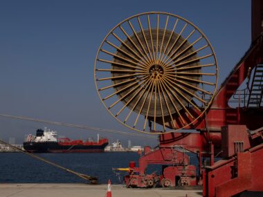 КНР виводить нафтові танкери з небезпечних маршрутів Близького Сходу