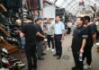 Посол Ма Шенкунь відвідав китайських підприємців на ринку Троєщина в Києві