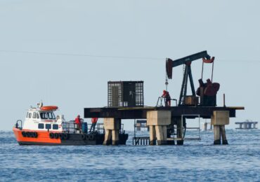 США отримають контроль над нафтовими родовищами Венесуели, які раніше експлуатували РФ і КНР