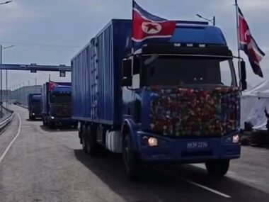 Між РФ та Північною Кореєю відкрили перший автомобільний міст